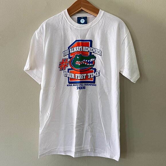 2006 NCAA National Champions Florida Gators Basketball First Time T-Shirt M NWT - Picture 1 of 6